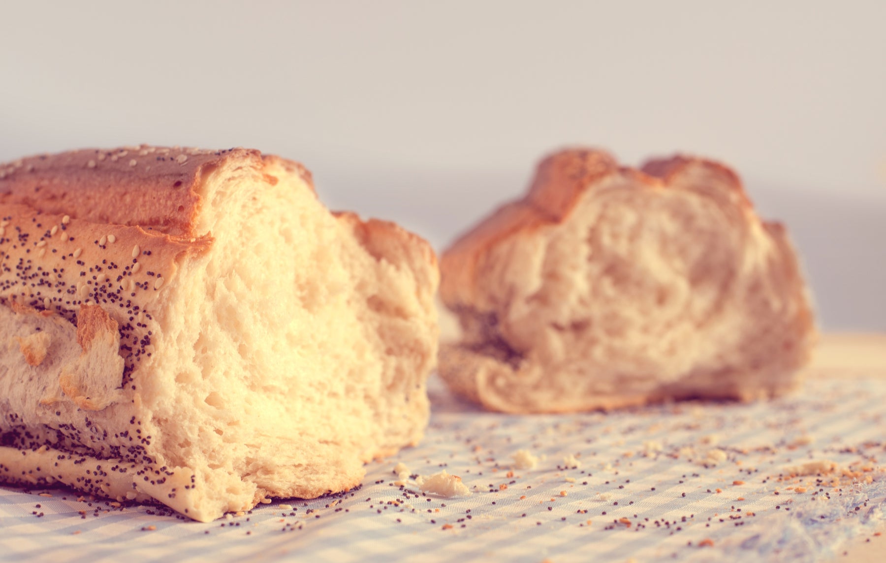 Broken Bread, New Promises: A Meditation for Maundy Thursday